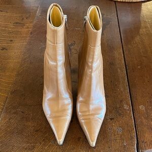 Sergio Rossi Pelle Plume Sughero Heeled Boots w/ Zip, Pointy Toe EU 38 Tan